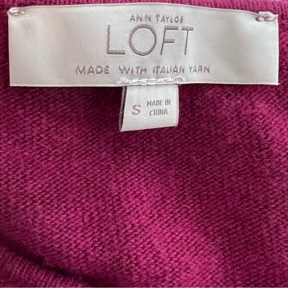 Ann Taylor Loft bell sleeve cranberry Italian Wool lightweight sweater small - Picture 4 of 5